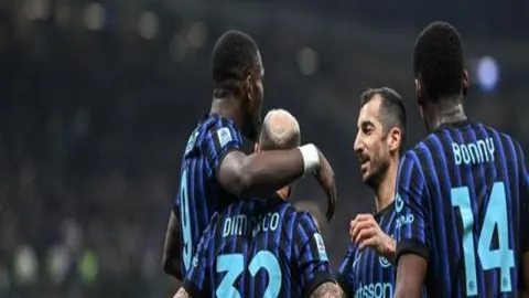 农民篮球赛球员身份疑云调查：人民日报记者深度剖析